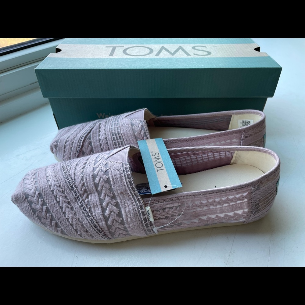 TOMS Lilac Arrow Embroidered Mesh Alpargata